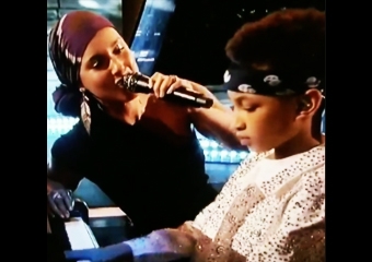 ALICIA KEYS PERFORMED WITH SON AT IHEART MUSIC AWARDS