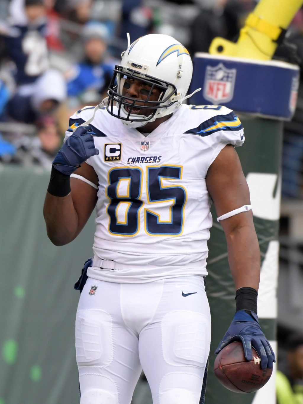 Chargers add Antonio Gates to Hall of Fame, News4usonline