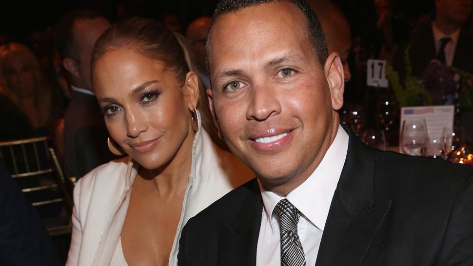 A-Rod's IG Shows J.Lo Flashing Engagement Ring At World Series