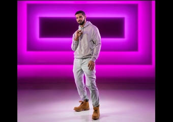 DID YOU KNOW DRAKE HAS A WAX STATUE IN VEGAS?