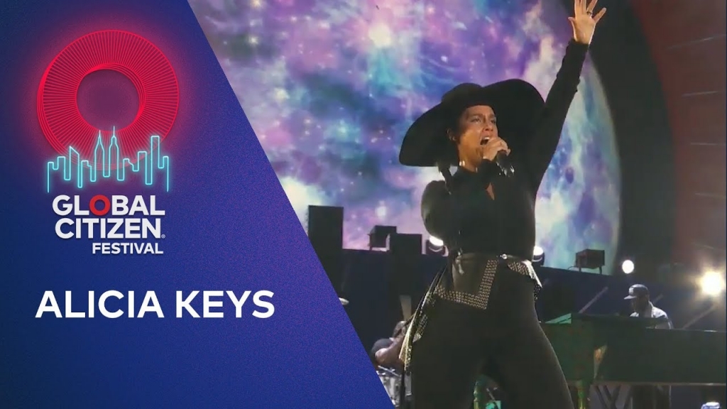 ALICIA KEYS RETURNS TO STAGE AT GLOBAL CITIZEN FESTIVAL
