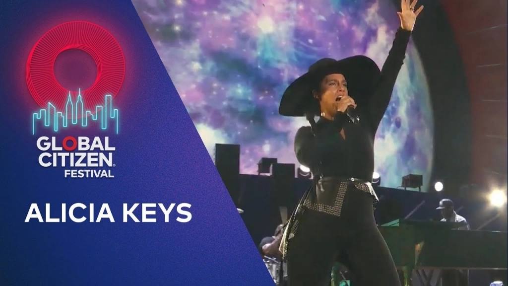 ALICIA KEYS RETURNS TO STAGE AT GLOBAL CITIZEN FESTIVAL