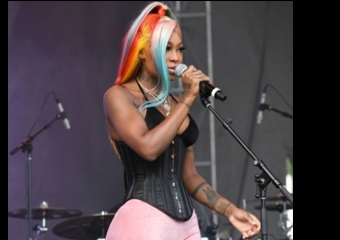 SUMMER WALKER CANCELS TOUR DATES DUE TO SOCIAL ANXIETY
