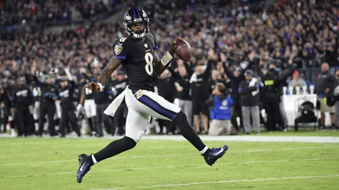 LAMAR JACKSON'S HS HIGHLIGHTS GO VIRAL