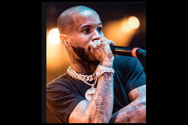 TORY LANEZ ANNOUNCES A SOCIAL DISTANCING TOUR
