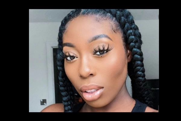 PREGNANT YOUTUBE STAR DIES AT AGE 24