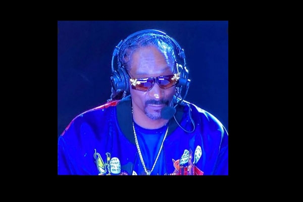 SNOOP DOGG WANTS $15M BAG TO ANNOUNCE SPORTS