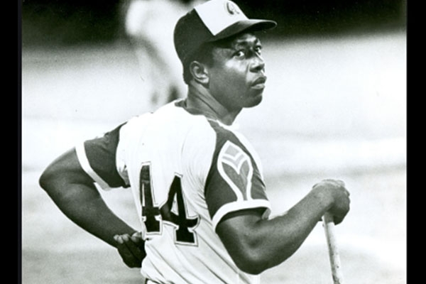 MLB LEGEND HANK AARON DIES AT AGE 86