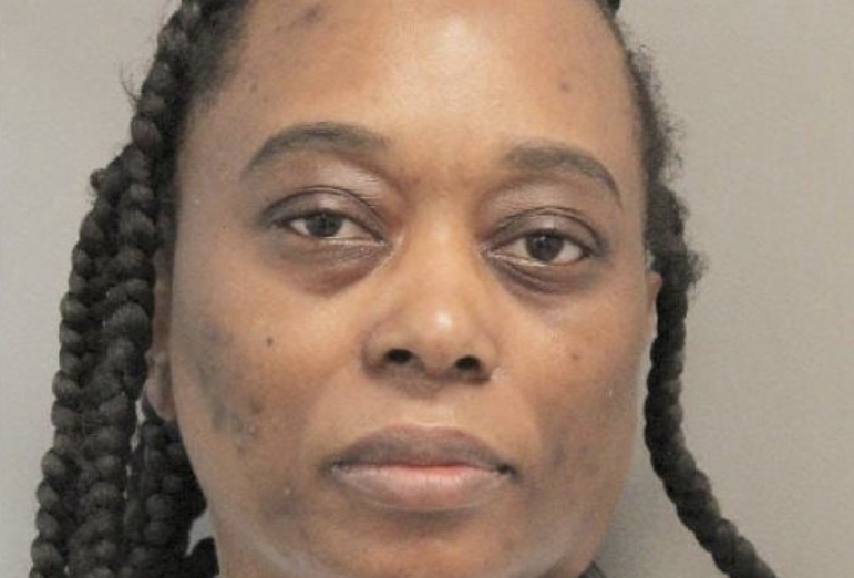 TAX PREPARER PULLS OUT GUN
