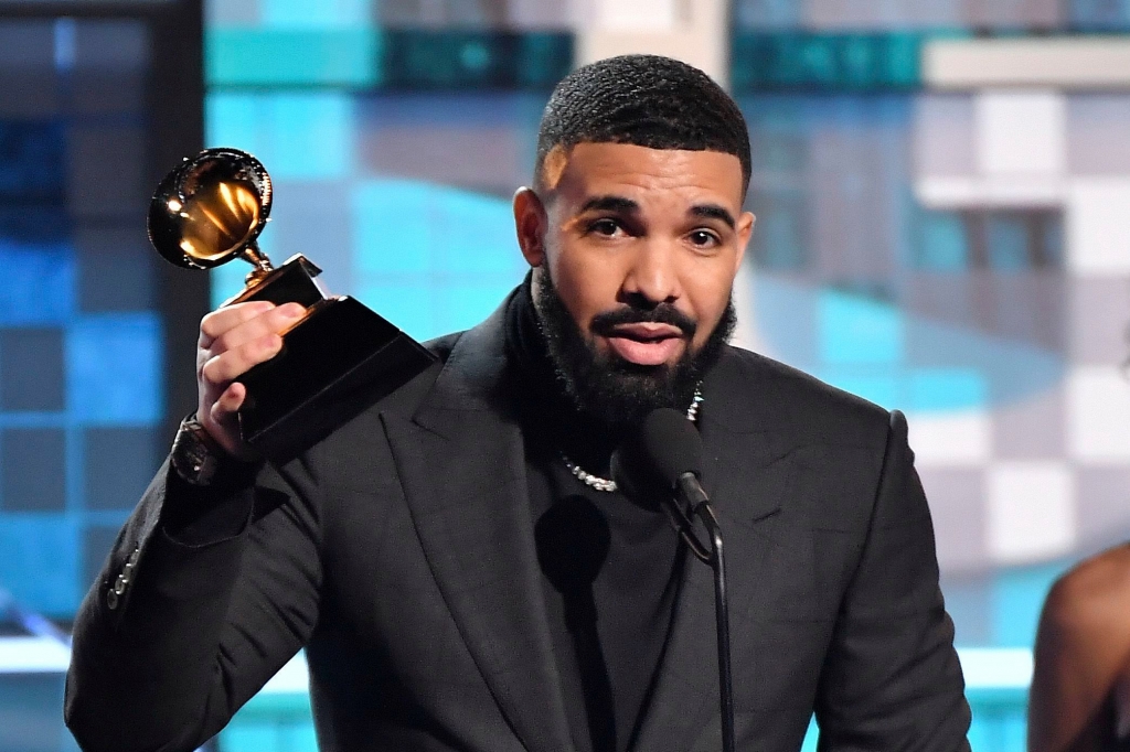 DRAKE TO RECEIVE ARTIST OF DECADE AWARD AT #BBMAs