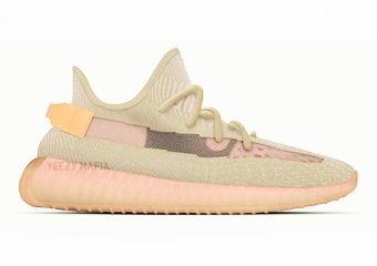 NEW YEEZYS ARRIVE IN DIFFERENT COLORS