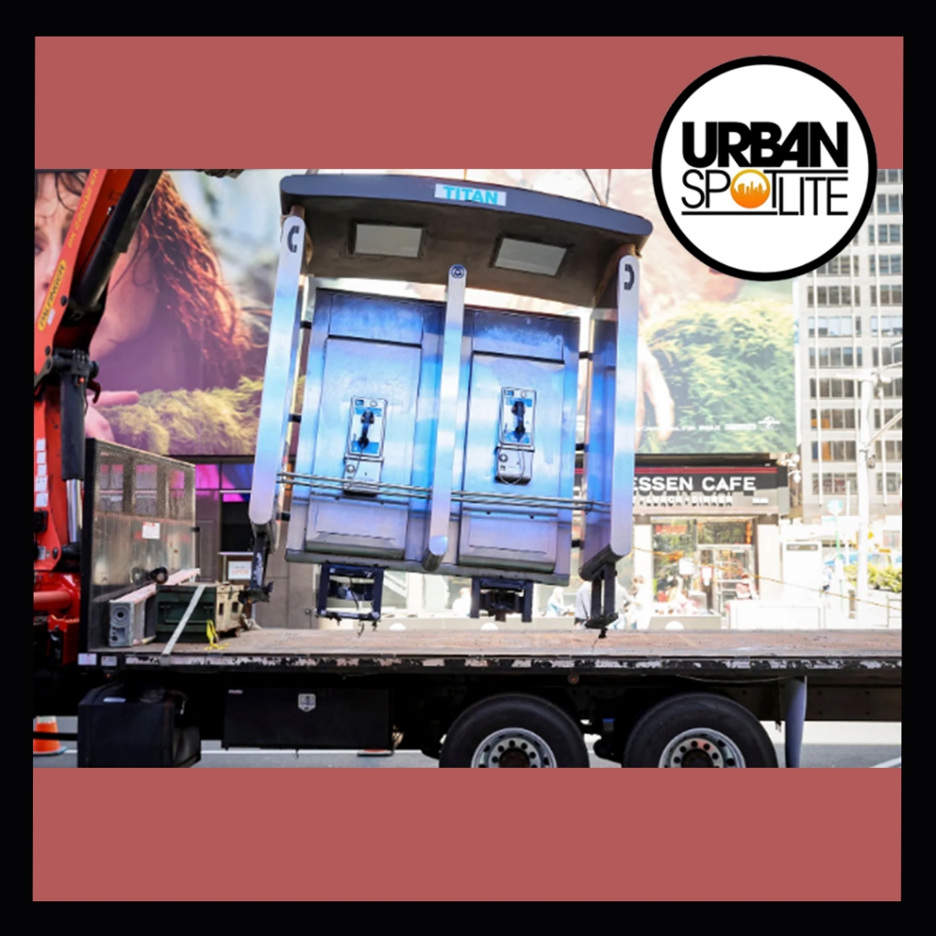 MANHATTAN GETS RID OF VERY LAST PAYPHONE